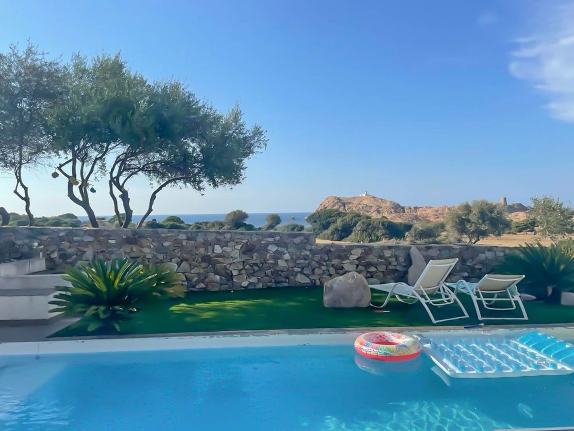 Rare : Villa en plein centre d'Ile Rousse avec piscine et vue sur les îles