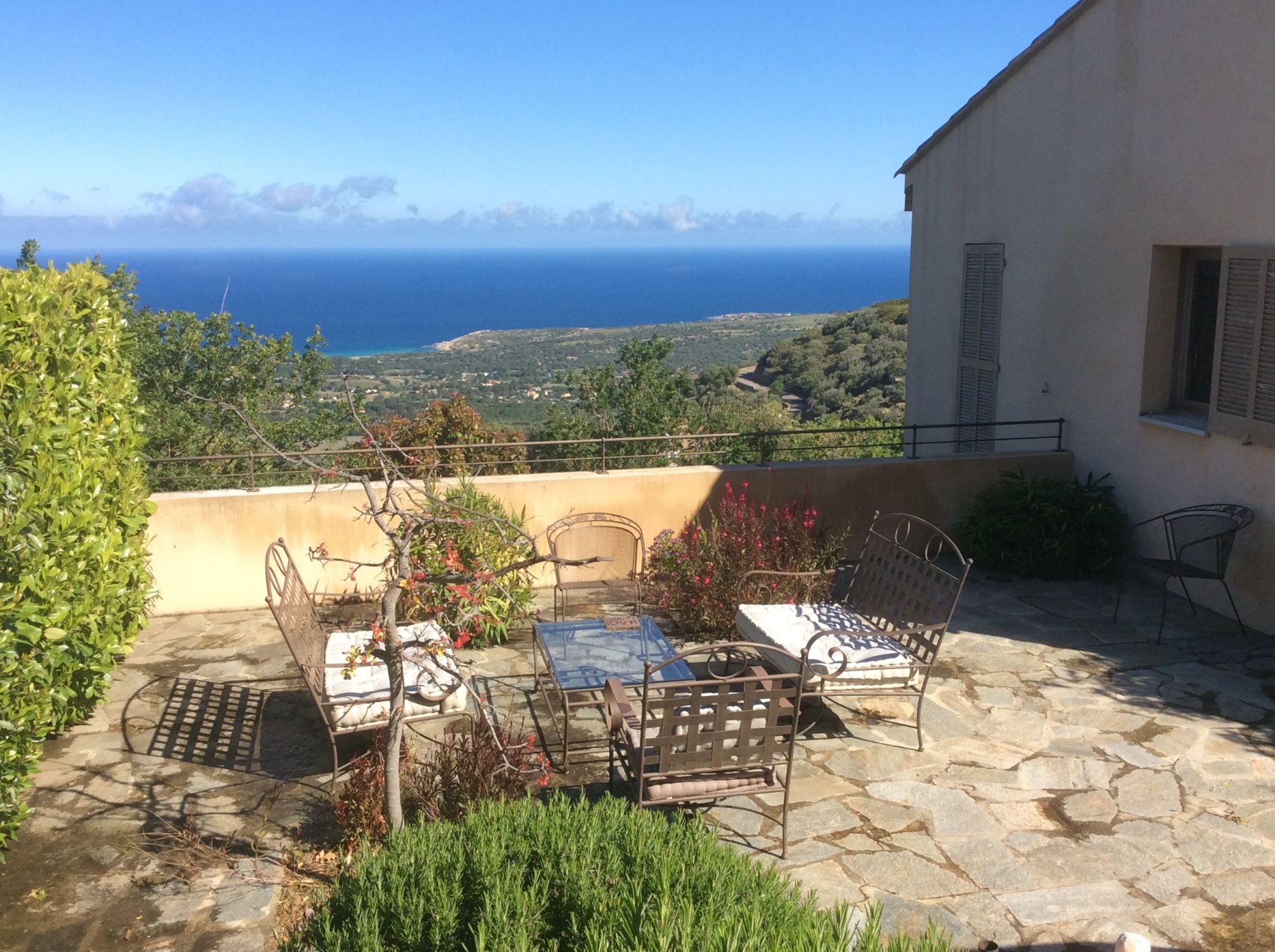 Villa avec piscine vue mer